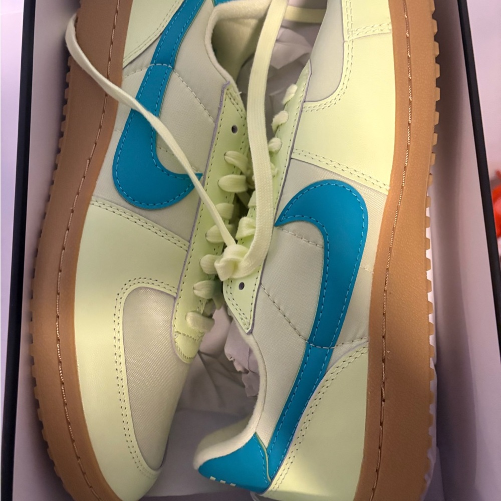 Nike Field General 82 SP in Volt and Cactus